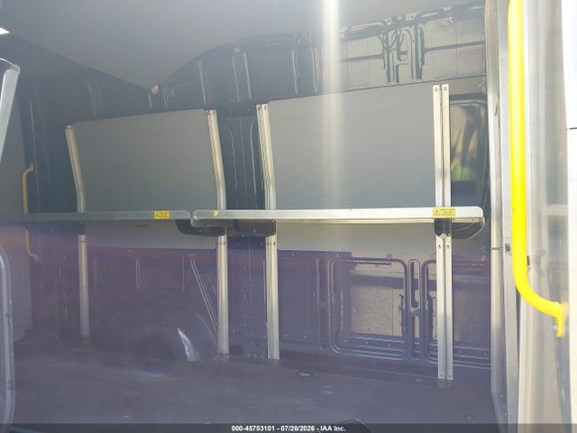 45753101 :رقم المزاد ، WD4PF0CD7KP092851 vin ، 2019 Mercedes-benz Sprinter 2500 High Roof V6 مزاد بيع