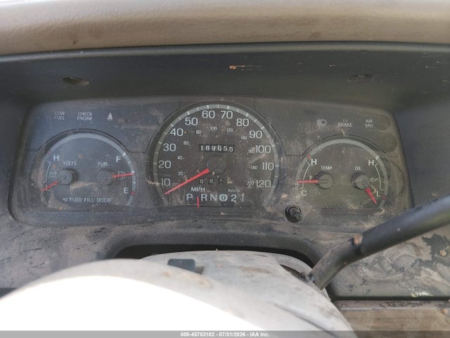 45753102 :رقم المزاد ، 2FAFP74WX4X168268 vin ، 2004 Ford Crown Victoria Lx مزاد بيع