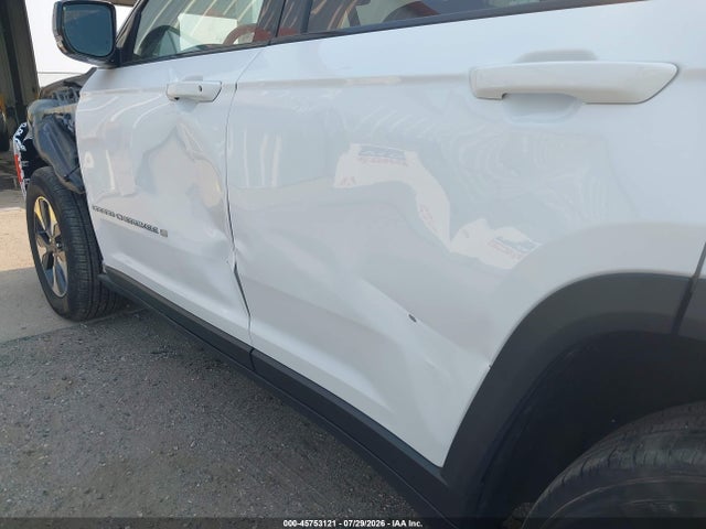 Jeep Grand Cherokee 4xe 2024 1C4RJYB60RC145779 Image 19