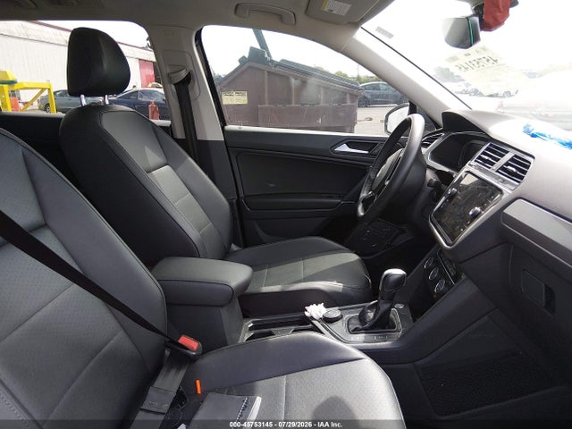 45753145 :رقم المزاد ، 3VV2B7AX0LM072987 vin ، 2020 Volkswagen Tiguan مزاد بيع