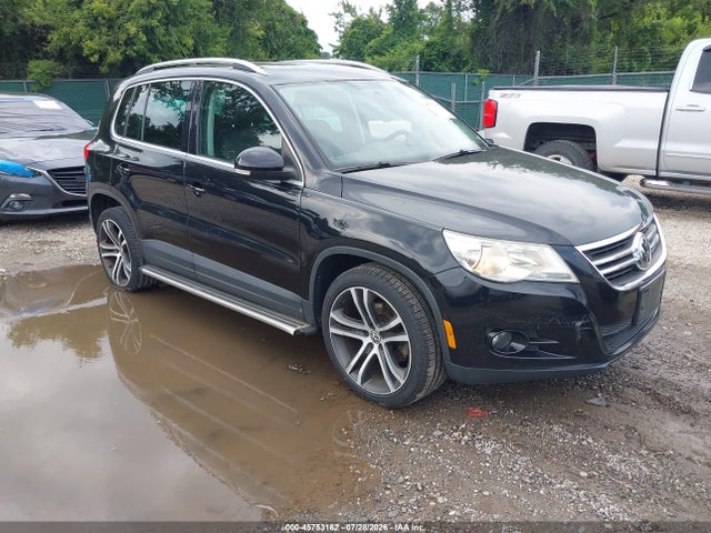 45753162 :رقم المزاد ، WVGAV7AX2BW528516 vin ، 2011 Volkswagen Tiguan Se مزاد بيع