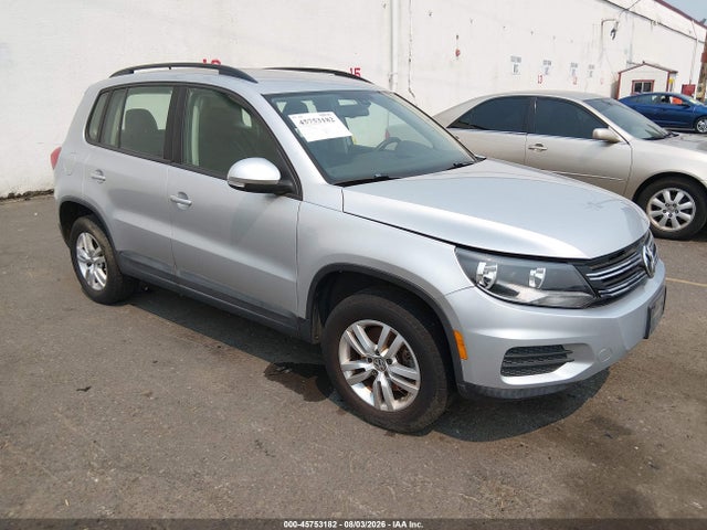 2016 WVGAV7AX5GW586448 main image