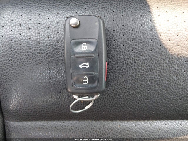 WVGAV7AX5GW586448 Volkswagen TIGUAN S