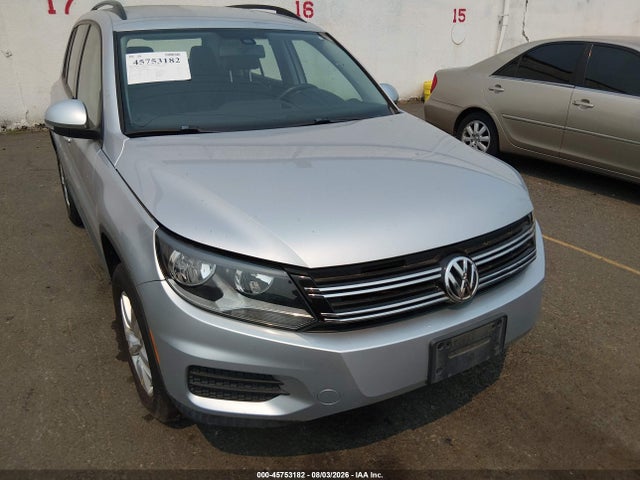 WVGAV7AX5GW586448 Volkswagen TIGUAN S