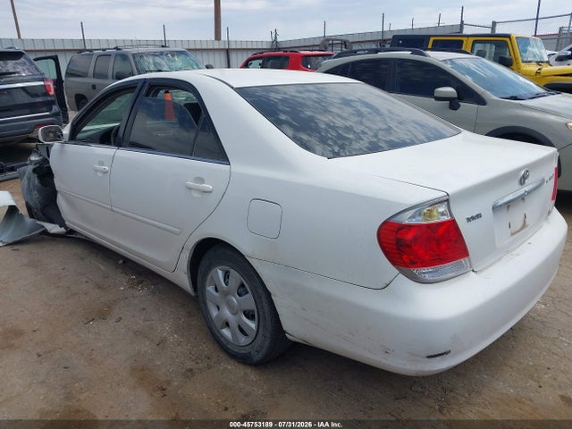 2006 Toyota Camry Le მანქანა იყიდება აუქციონზე, vin: 4T1BE32K26U722951, აუქციონის ნომერი: 45753189