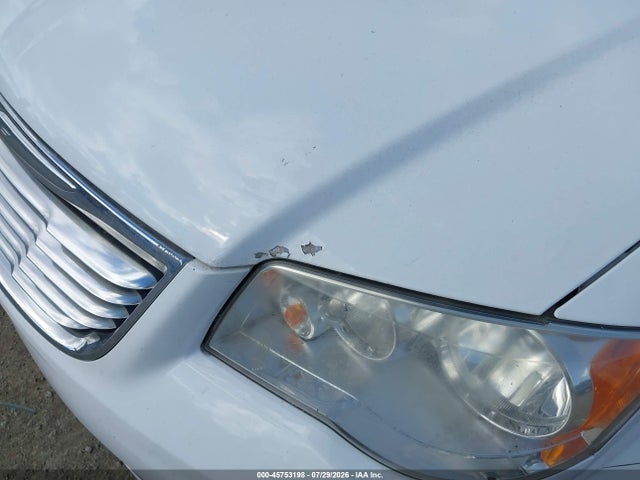 2014 Chrysler Town & Country Touring მანქანა იყიდება აუქციონზე, vin: 2C4RC1BG7ER211627, აუქციონის ნომერი: 45753198