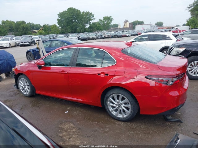45753218 :رقم المزاد ، 4T1R11AK0PU146505 vin ، 2023 Toyota Camry Le مزاد بيع