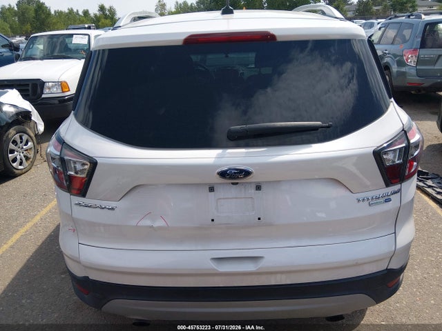 45753223 :رقم المزاد ، 1FMCU9J97HUA32222 vin ، 2017 Ford Escape Titanium مزاد بيع
