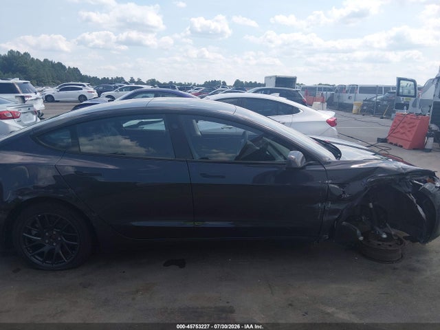 Продаж на аукціоні авто 2025 Tesla Model 3 Long Range Rear-wheel Drive/standard Rear-wheel Drive, vin: 5YJ3E1EA3SF953232, номер лоту: 45753227