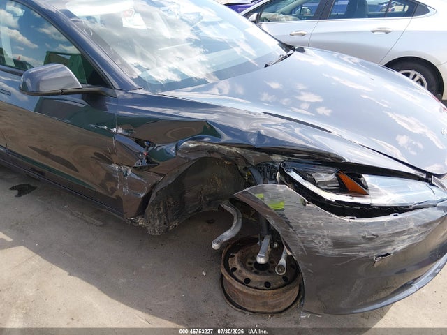 Продаж на аукціоні авто 2025 Tesla Model 3 Long Range Rear-wheel Drive/standard Rear-wheel Drive, vin: 5YJ3E1EA3SF953232, номер лоту: 45753227