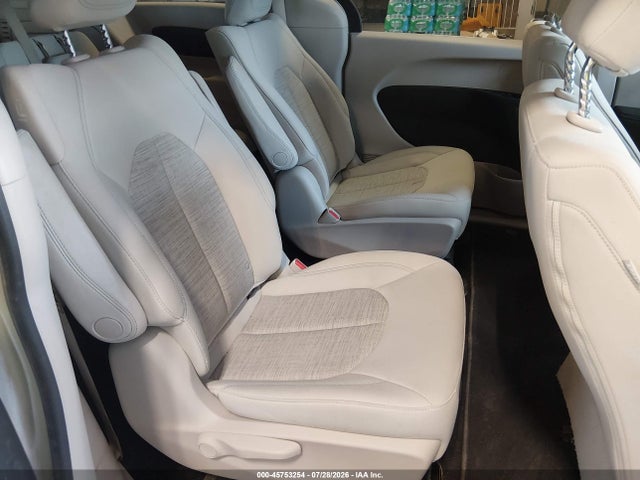 Chrysler Pacifica Hybrid Touring Plus 2018 2C4RC1H73JR289727 Image 8
