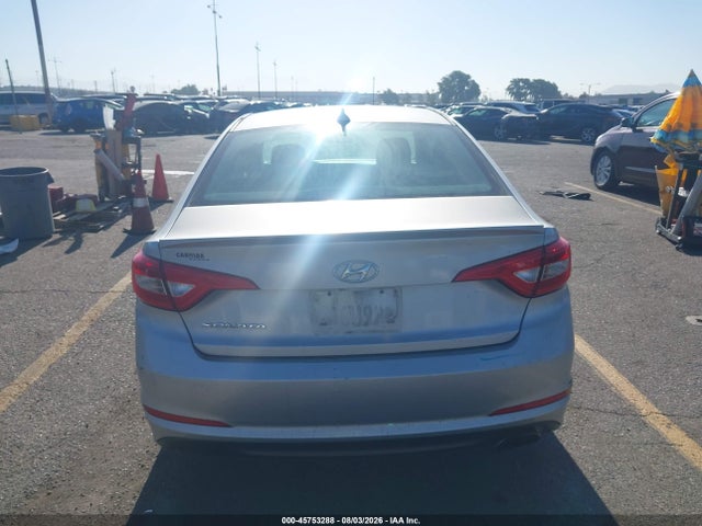 Hyundai SONATA SE 2016 5NPE24AF9GH323132 Image 16