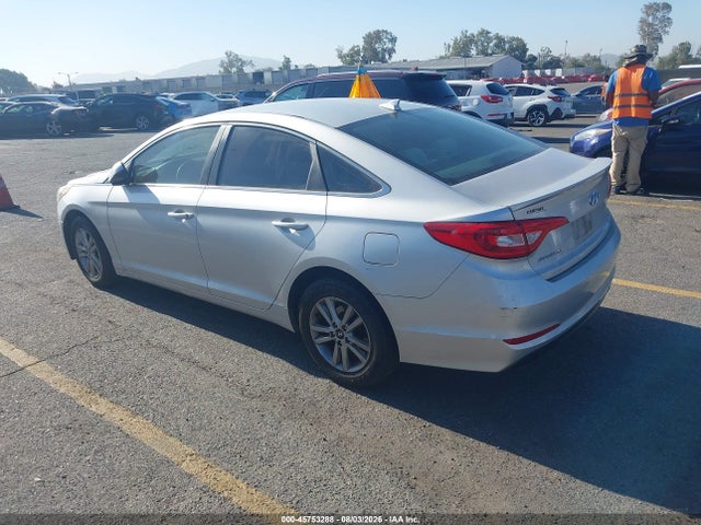 Hyundai SONATA SE 2016 5NPE24AF9GH323132 Image 3