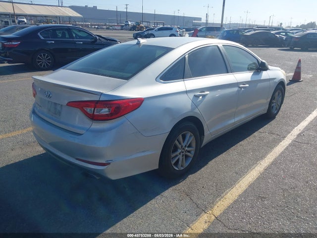 Hyundai SONATA SE 2016 5NPE24AF9GH323132 Image 4