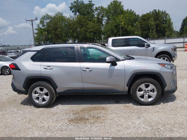 Продажа на аукционе авто 2021 Toyota Rav4 Xle, vin: 2T3W1RFVXMW150990, номер лота: 45753349