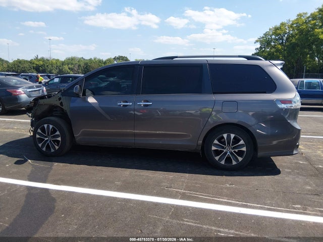 Aukcja sprzedaży 2015 Toyota Sienna Se 8 Passenger/se Premium 8 Passenger, vin: 5TDXK3DC5FS595917, numer aukcji: 45753370