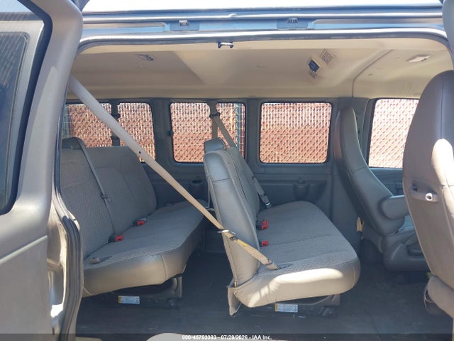 Chevrolet Express 2500 Ls 2017 1GAWGEFG4H1294959 Image 8
