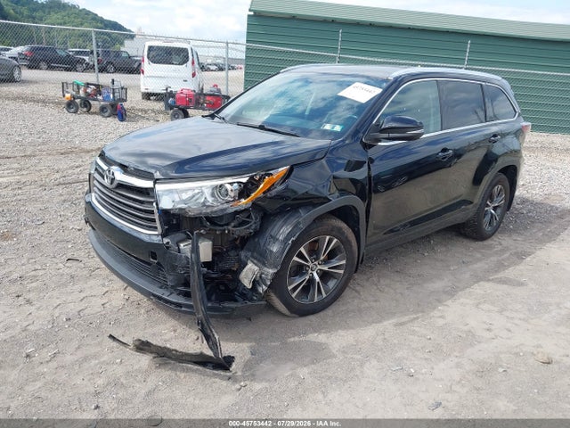 Продажа на аукционе авто 2016 Toyota Highlander Xle V6, vin: 5TDJKRFH3GS504016, номер лота: 45753442
