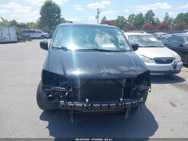 45753443 :رقم المزاد ، 2C4RC1BG8GR147875 vin ، 2016 Chrysler Town & Country Touring مزاد بيع