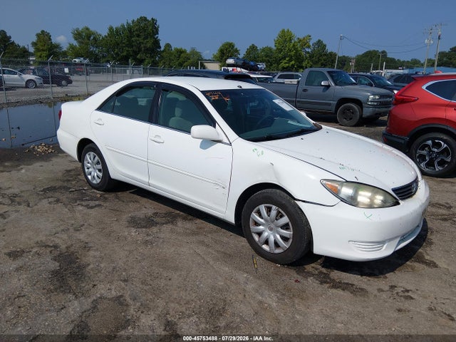 45753488 :رقم المزاد ، 4T1BE30K55U547970 vin ، 2005 Toyota Camry Le مزاد بيع