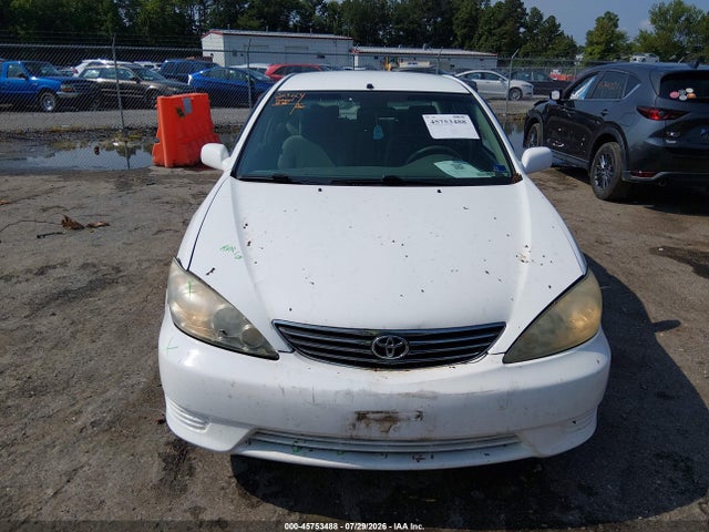 45753488 :رقم المزاد ، 4T1BE30K55U547970 vin ، 2005 Toyota Camry Le مزاد بيع