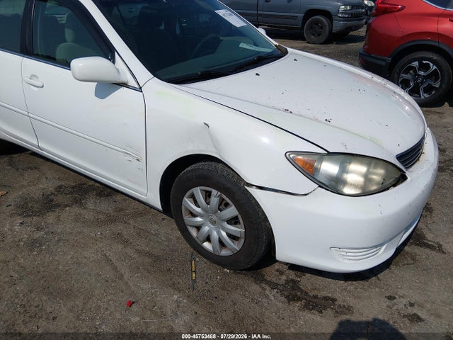 45753488 :رقم المزاد ، 4T1BE30K55U547970 vin ، 2005 Toyota Camry Le مزاد بيع