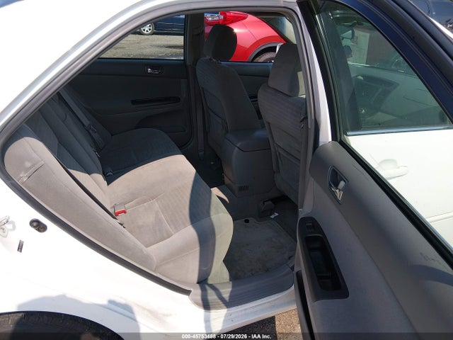 45753488 :رقم المزاد ، 4T1BE30K55U547970 vin ، 2005 Toyota Camry Le مزاد بيع