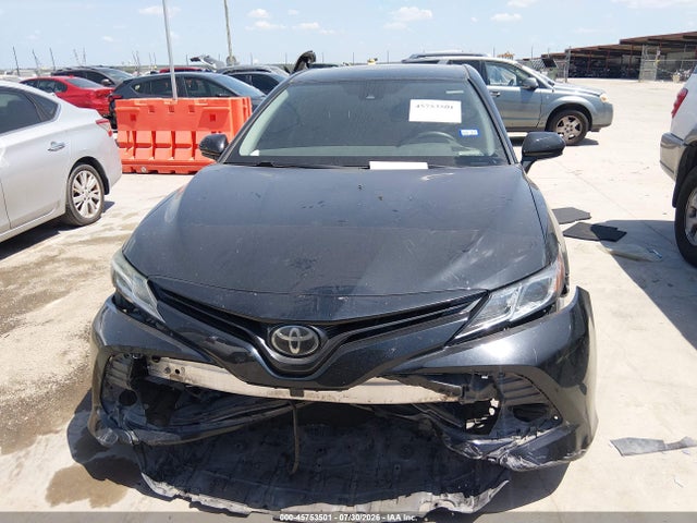 Продажа на аукционе авто 2020 Toyota Camry Le, vin: 4T1C11AK9LU317302, номер лота: 45753501