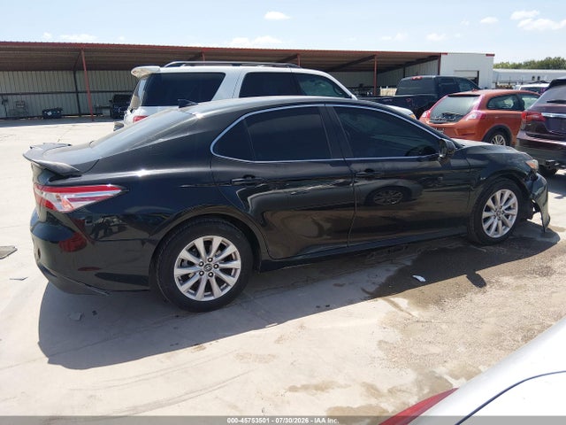 Продажа на аукционе авто 2020 Toyota Camry Le, vin: 4T1C11AK9LU317302, номер лота: 45753501