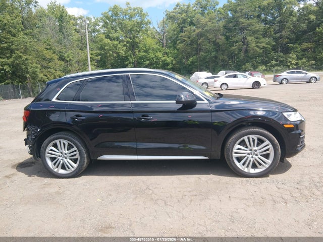 Продаж на аукціоні авто 2018 Audi Q5 2.0t Premium/2.0t Tech Premium, vin: WA1BNAFY5J2230212, номер лоту: 45753515