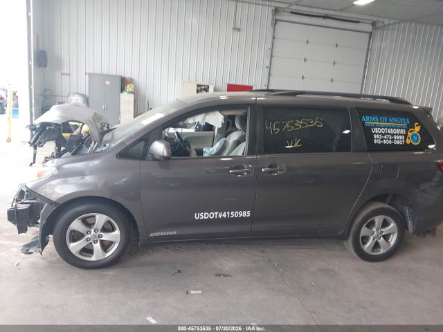 Aukcja sprzedaży 2015 Toyota Sienna Le 8 Passenger, vin: 5TDKK3DC9FS581531, numer aukcji: 45753535