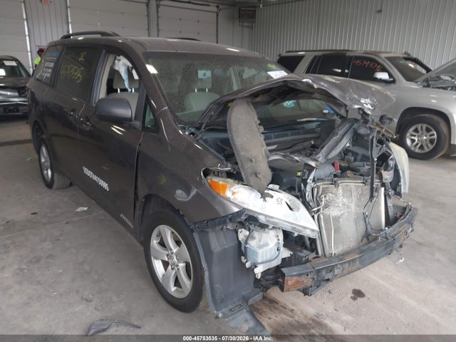 Aukcja sprzedaży 2015 Toyota Sienna Le 8 Passenger, vin: 5TDKK3DC9FS581531, numer aukcji: 45753535