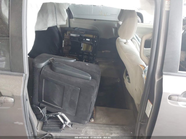 Aukcja sprzedaży 2015 Toyota Sienna Le 8 Passenger, vin: 5TDKK3DC9FS581531, numer aukcji: 45753535