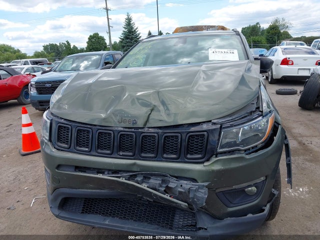 2018 Jeep Compass Latitude 4x4 მანქანა იყიდება აუქციონზე, vin: 3C4NJDBB8JT423082, აუქციონის ნომერი: 45753538