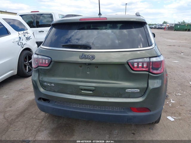 2018 Jeep Compass Latitude 4x4 მანქანა იყიდება აუქციონზე, vin: 3C4NJDBB8JT423082, აუქციონის ნომერი: 45753538