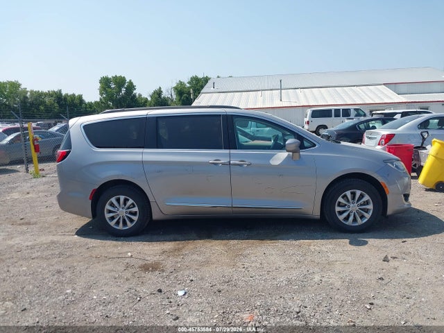 Aukcja sprzedaży 2017 Chrysler Pacifica Touring-l, vin: 2C4RC1BG5HR543425, numer aukcji: 45753584