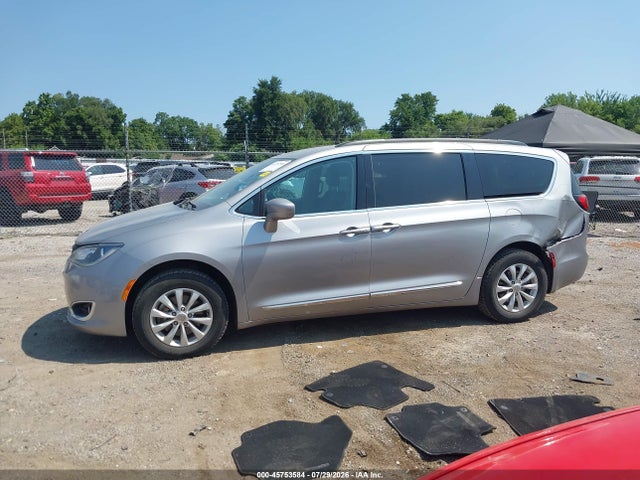 Aukcja sprzedaży 2017 Chrysler Pacifica Touring-l, vin: 2C4RC1BG5HR543425, numer aukcji: 45753584