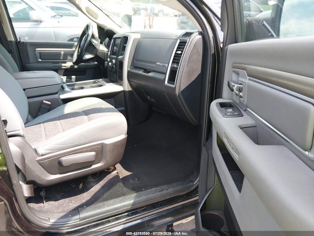 Продажа на аукционе авто 2017 Ram 1500 Big Horn  4x2 6'4 Box, vin: 1C6RR6GG2HS684320, номер лота: 45753590