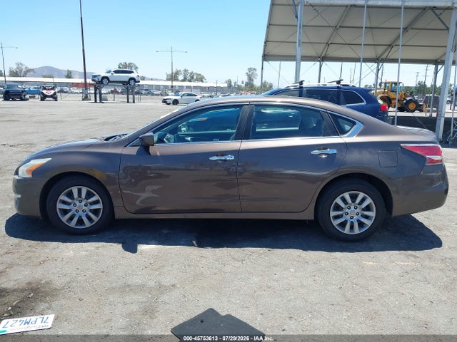 Nissan Altima 2.5 S 2015 1N4AL3AP6FC162043 Image 15