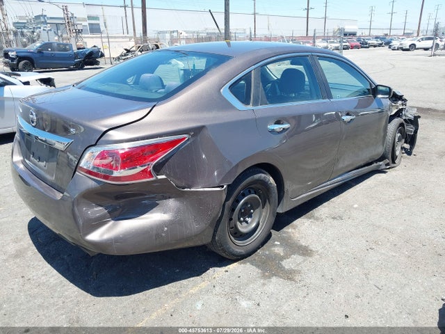 Nissan Altima 2.5 S 2015 1N4AL3AP6FC162043 Image 4