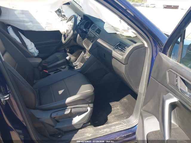 Продажа на аукционе авто 2021 Volkswagen Tiguan 2.0t Se/2.0t Se R-line Black/2.0t Sel, vin: 3VV2B7AX3MM040407, номер лота: 45753622