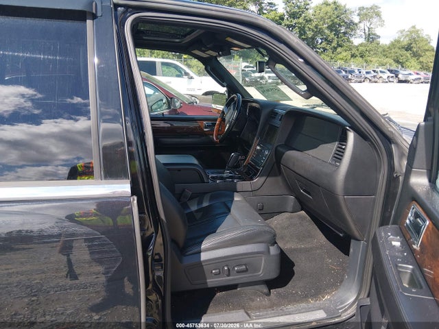 45753634 :رقم المزاد ، 5LMJJ2JT2FEJ09604 vin ، 2015 Lincoln Navigator مزاد بيع