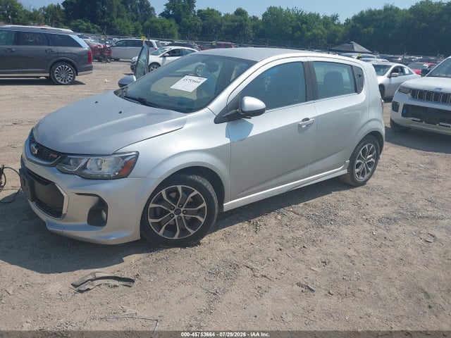 Chevrolet Sonic Lt Auto 2019 1G1JD6SBXK4109032 Image 2