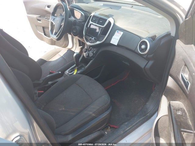 Chevrolet Sonic Lt Auto 2019 1G1JD6SBXK4109032 Image 5