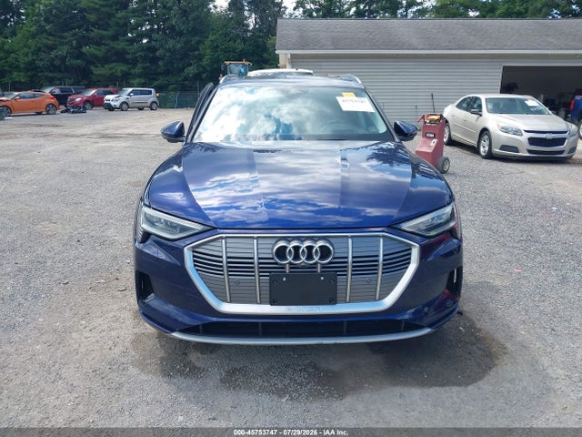 45753747 :رقم المزاد ، WA1VAAGE4MB016135 vin ، 2021 Audi E-tron Prestige Quattro مزاد بيع