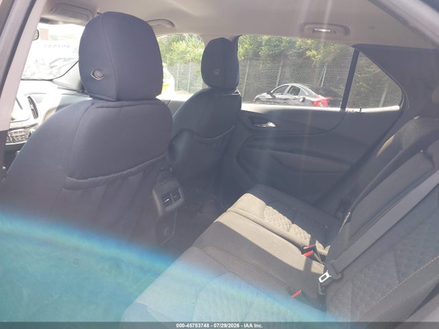 2GNAXSEV0J6264240 Chevrolet EQUINOX LT