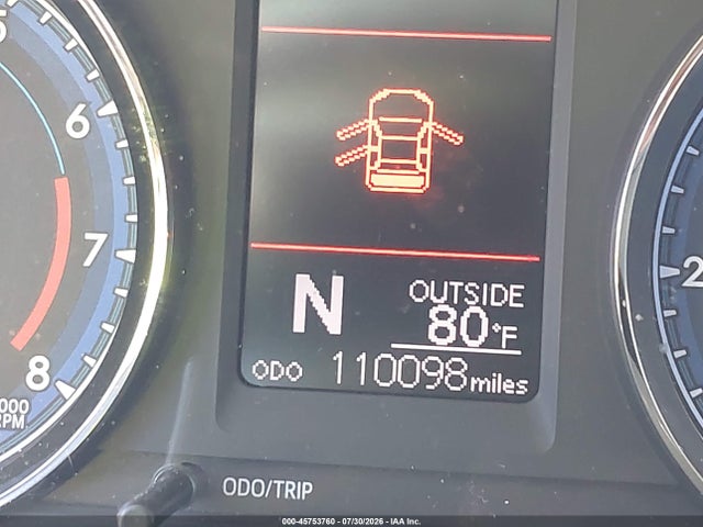 Toyota COROLLA LE 2018 5YFBURHE6JP826733 Image 17