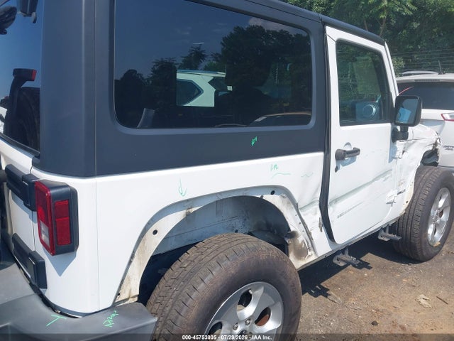 Продажа на аукционе авто 2015 Jeep Wrangler Sahara, vin: 1C4AJWBG7FL682218, номер лота: 45753805