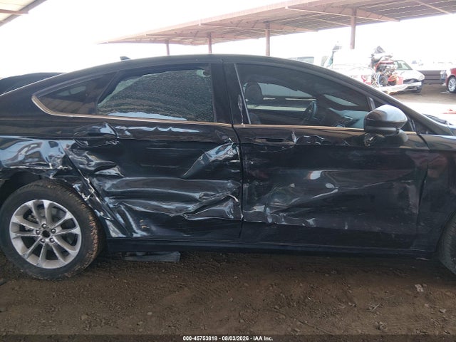 3FA6P0HDXLR252491 Ford FUSION SE