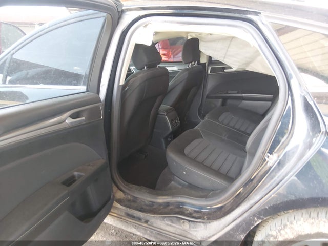 3FA6P0HDXLR252491 Ford FUSION SE